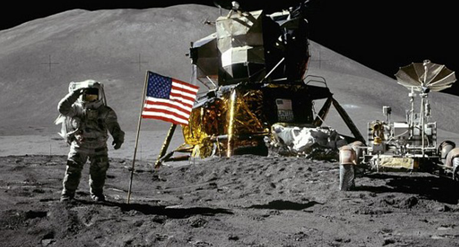 Přistáli Američané doopravdy na Měsíci?